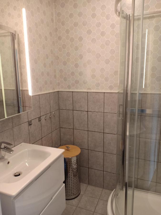 - Marviksveien 93-95 Кристиансанд